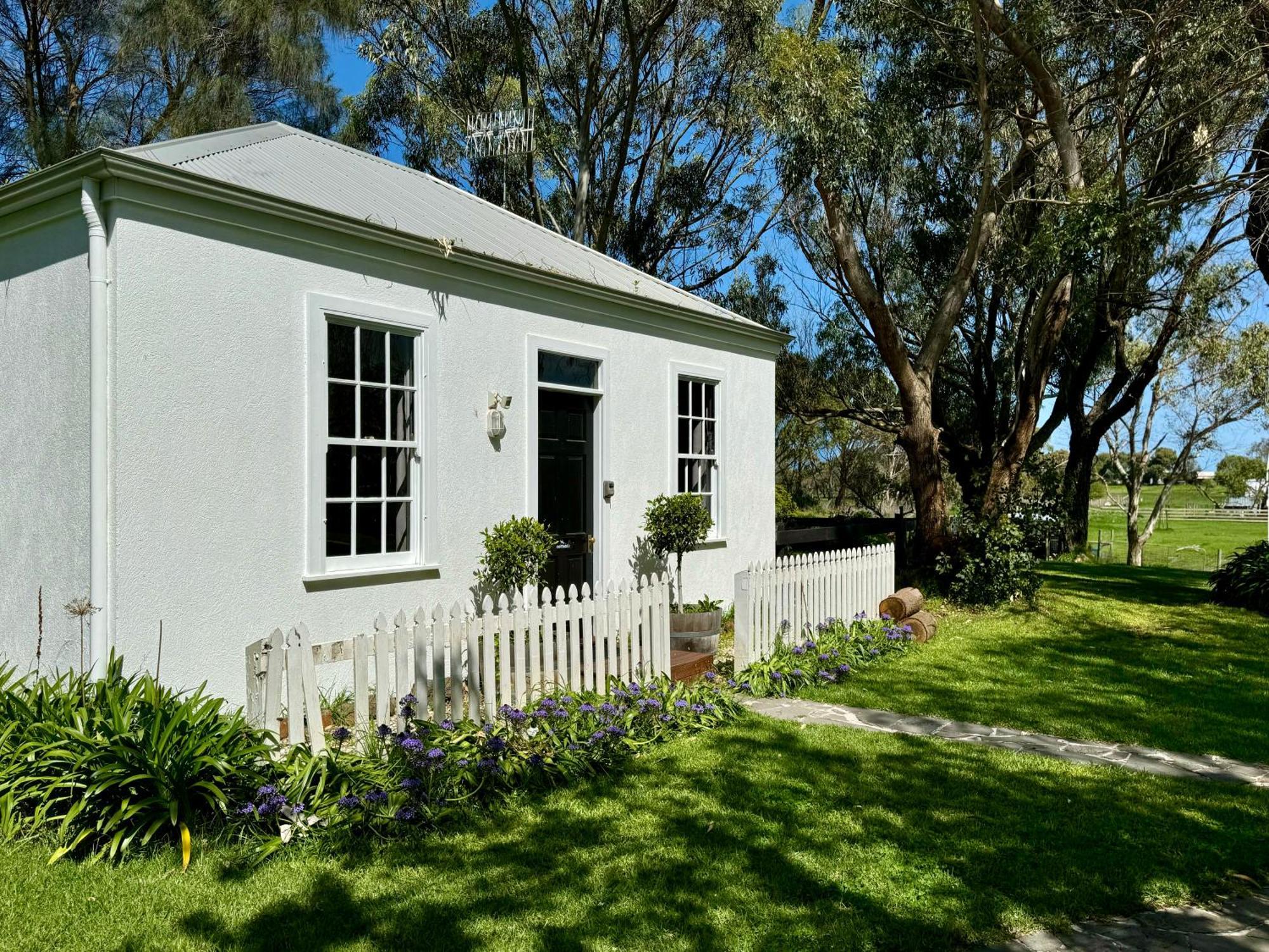 Clonmara Country House And Cottages Порт-Фейри Экстерьер фото